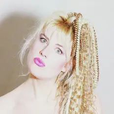 Listen to Agatha de Co, watch music videos, read bio, see tour dates & more!