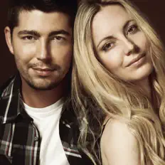 Dengarkan Hulle, tonton video musik, baca bio, lihat tanggal tur & lainnya!