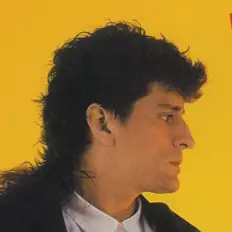 Listen to Vinícius Cantuária, watch music videos, read bio, see tour dates & more!