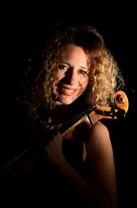 Listen to Nathalie Manser, watch music videos, read bio, see tour dates & more!