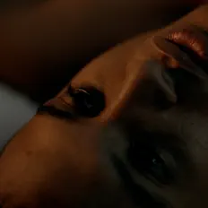 Poslechněte si interpreta Tender Kid, sledujte hudební videa, přečtěte si životopis, podívejte se na data turné a další informace.