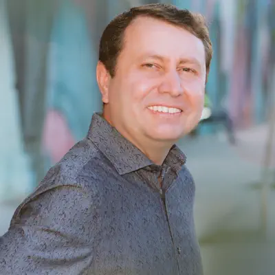 Listen to David Soares, watch music videos, read bio, see tour dates & more!