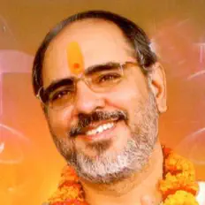 Ascolta Pujya Bhaishri Rameshbhai Oza, guarda video musicali, leggi la biografia, vedi le date del tour & altro!