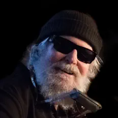 Paul Oscherを聴いたり、ミュージックビデオを鑑賞したり、経歴やツアー日程などを確認したりしましょう！
