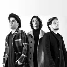 Listen to Varados, watch music videos, read bio, see tour dates & more!