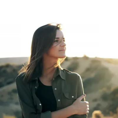 Listen to Ксения Кузнецова, watch music videos, read bio, see tour dates & more!