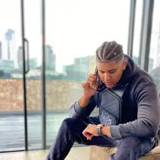 收听 6stackz、观看音乐视频、阅读小传、查看巡演日期等 ！