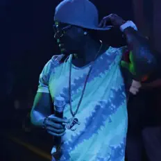 Listen to Leka el Poeta, watch music videos, read bio, see tour dates & more!