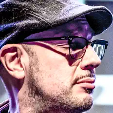 聆聽 Dario Deidda、觀看音樂影片、閱讀小傳、查看巡演日期等！