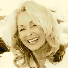 Listen to Melinda Caroll, watch music videos, read bio, see tour dates & more!