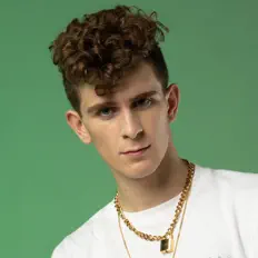 Escucha a Артур Бабич, mira videos musicales, lee su biografía, consulta las fechas de las gira y más.