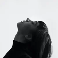 undefinedを聴いたり、ミュージックビデオを鑑賞したり、経歴やツアー日程などを確認したりしましょう！