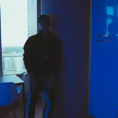 收听 Whassup Whoadie、观看音乐视频、阅读小传、查看巡演日期等 ！