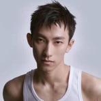 俞彬
