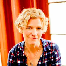 Listen to Catie Curtis, watch music videos, read bio, see tour dates & more!