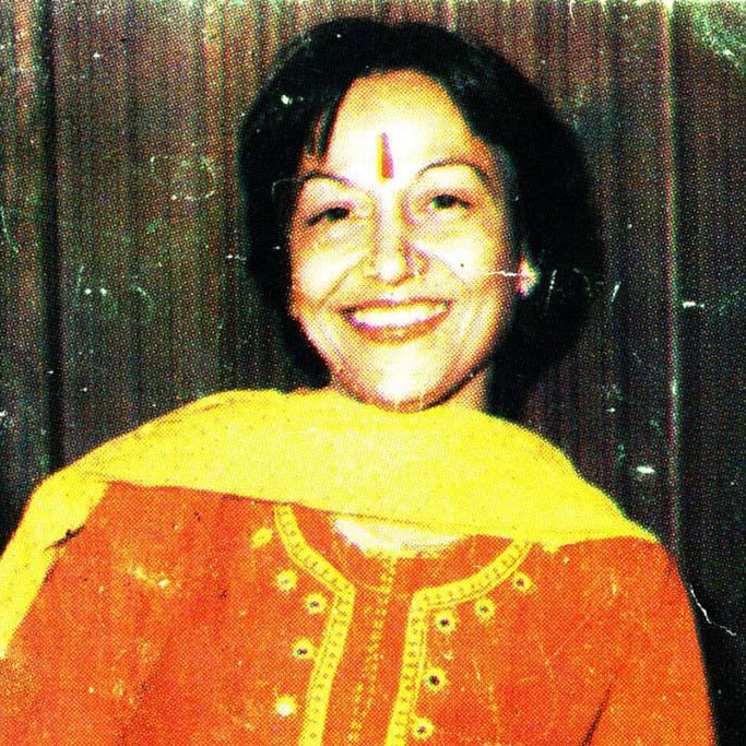 Фото Usha Khanna