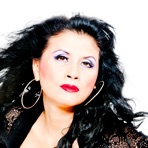 Gina T.