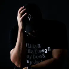 Ouve InfiniteReflections, vê vídeos de música, lê a biografia, vê as datas da digressão e muito mais!