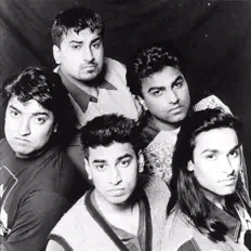 Sahotasを聴いたり、ミュージックビデオを鑑賞したり、経歴やツアー日程などを確認したりしましょう！