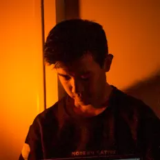 Listen to Howen, watch music videos, read bio, see tour dates & more!