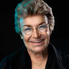 聆聽 Patricia González、觀看音樂影片、閱讀小傳、查看巡演日期等！