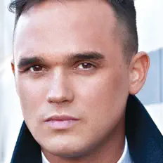 Ascolta Gareth Gates, guarda video musicali, leggi la biografia, vedi le date del tour & altro!