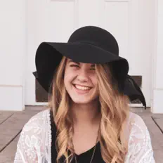 Ascolta Katelynn Freese, guarda video musicali, leggi la biografia, vedi le date del tour & altro!