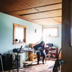 Listen to Marisa Anderson, watch music videos, read bio, see tour dates & more!
