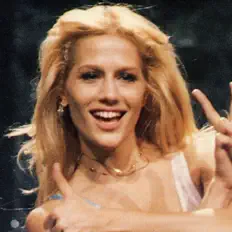 Ascolta Heather Parisi, guarda video musicali, leggi la biografia, vedi le date del tour & altro!