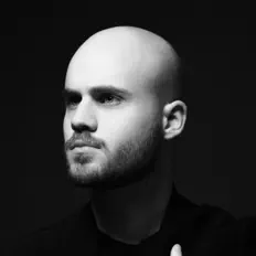 Simon Skylarを聴いたり、ミュージックビデオを鑑賞したり、経歴やツアー日程などを確認したりしましょう！