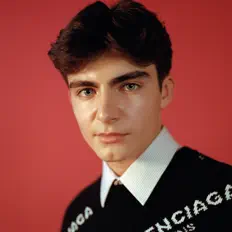 baatyr सुनें, म्यूज़िक वीडियो देखें, बायो पढ़ें, दौरे की तारीखें और बहुत कुछ देखें!