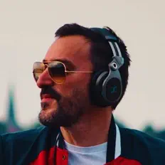 Listen to Manu Falcon, watch music videos, read bio, see tour dates & more!
