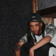 Listen to SosaVInchi, watch music videos, read bio, see tour dates & more!