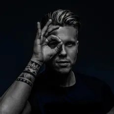 Listen to Zareh Kan, watch music videos, read bio, see tour dates & more!