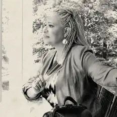 Listen to Vaneese Thomas, watch music videos, read bio, see tour dates & more!