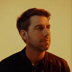 Jonathan Stockstill सुनें, म्यूज़िक वीडियो देखें, बायो पढ़ें, दौरे की तारीखें और बहुत कुछ देखें!