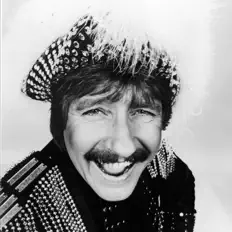 Paul Revereを聴いたり、ミュージックビデオを鑑賞したり、経歴やツアー日程などを確認したりしましょう！