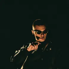 聆聽 Lent、觀看音樂影片、閱讀小傳、查看巡演日期等！