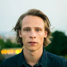 Listen to Sondre Justad, watch music videos, read bio, see tour dates & more!