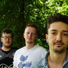 Dengarkan Larkster Quartet, tonton video musik, baca bio, lihat tanggal tur & lainnya!