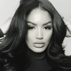 收听 Sarah Kamilla、观看音乐视频、阅读小传、查看巡演日期等 ！