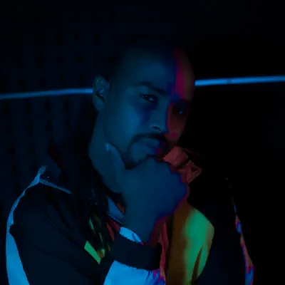 Listen to Louis King, watch music videos, read bio, see tour dates & more!
