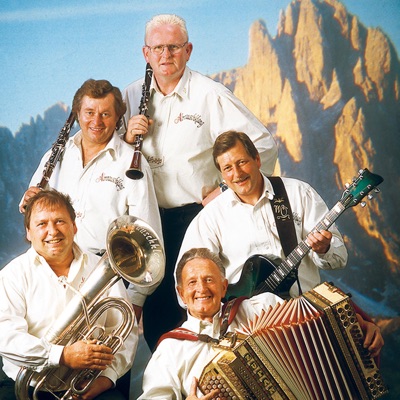 Listen to Original Almrauschklang, watch music videos, read bio, see tour dates & more!