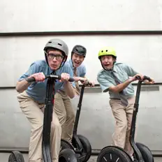 收听 Recess Monkey、观看音乐视频、阅读小传、查看巡演日期等 ！