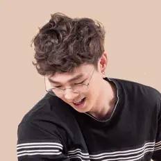 Dengarkan Best Natthasit, tonton video musik, baca bio, lihat tanggal tur & lainnya!