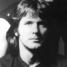 收听 John Wetton、观看音乐视频、阅读小传、查看巡演日期等 ！