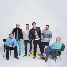 Listen to Sanalejo, watch music videos, read bio, see tour dates & more!