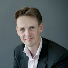 Ian Bostridge सुनें, म्यूज़िक वीडियो देखें, बायो पढ़ें, दौरे की तारीखें और बहुत कुछ देखें!
