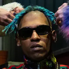 Hör dir Black T an, schau dir Musikvideos an, lies die Biografie, finde Tourdaten und mehr!