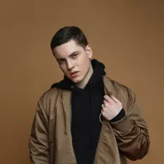 Listen to Соломин, watch music videos, read bio, see tour dates & more!